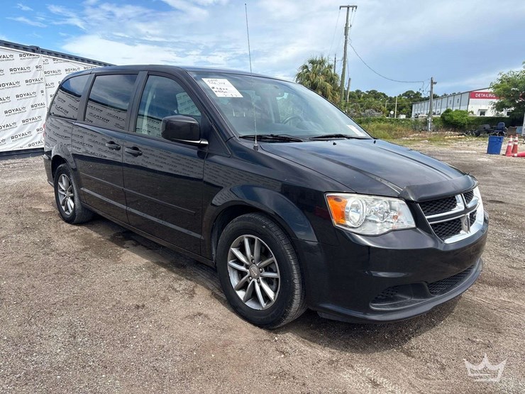 2016-dodge-grand-caravan-image-2