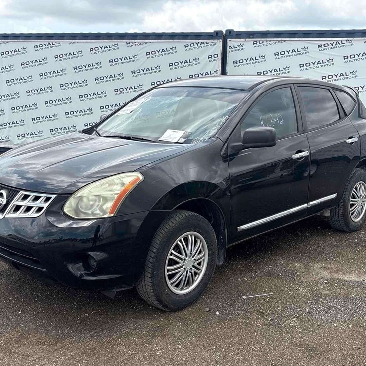 2013 NISSAN ROGUE