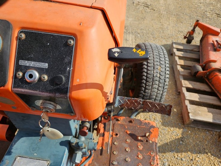 kubota-b8200-image-32