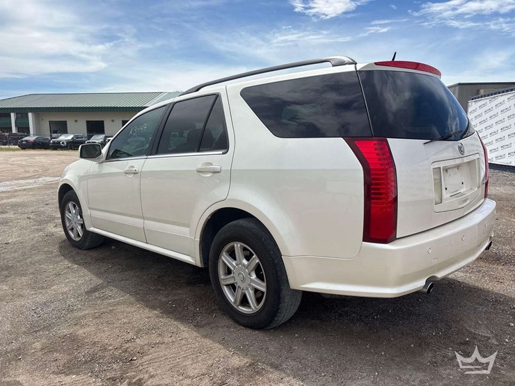 2005-cadillac-srx-image-4
