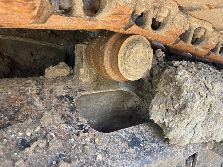 2019-deere-250g-lc-image-10