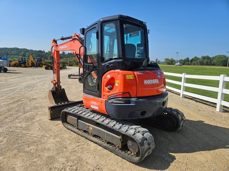 2020-kubota-u55-image-3