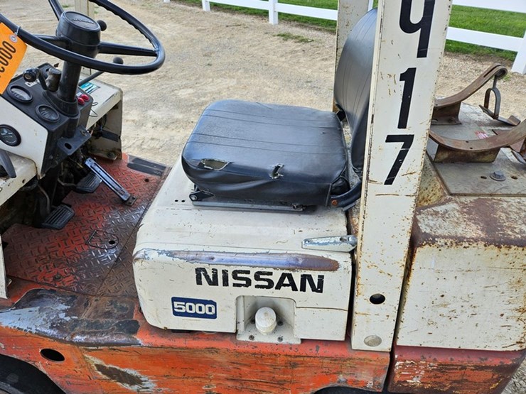 #38-•-nissan-5000-single-stage-fork-lift-image-19