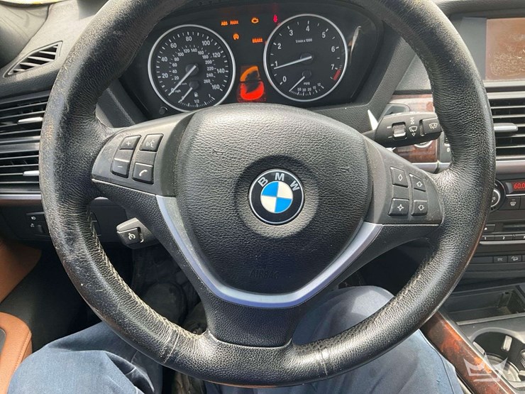2009-bmw-x5-image-17