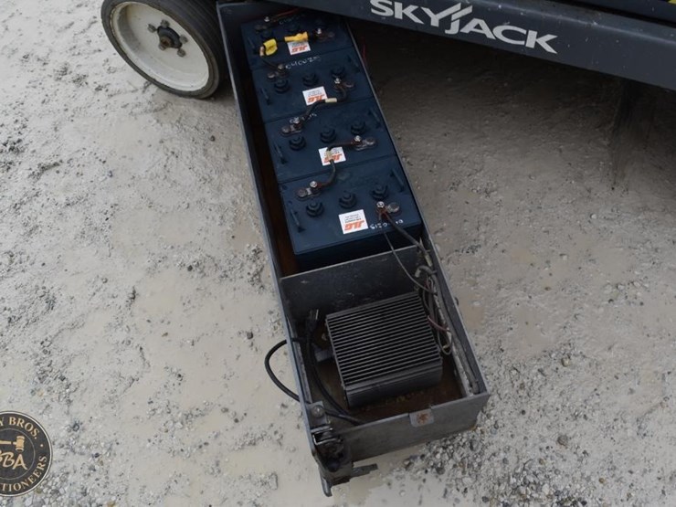 2014-skyjack-sjiii4626-image-18