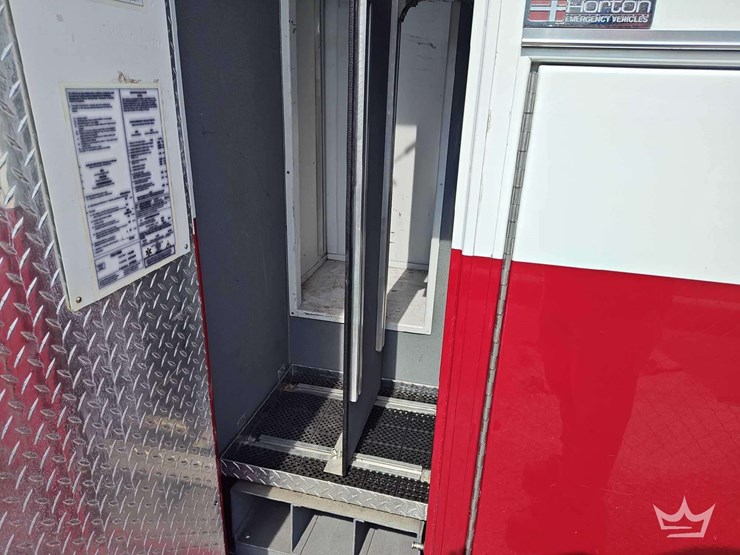 2011-international-durastar-4300-image-66