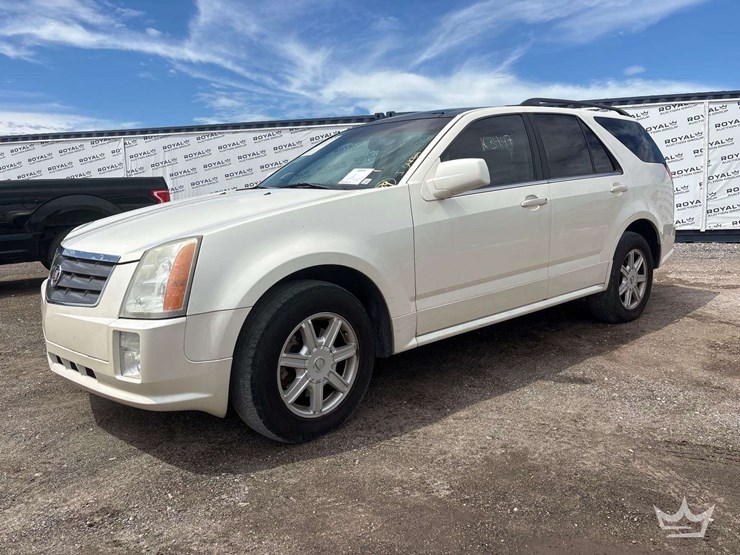 2005-cadillac-srx-image-1
