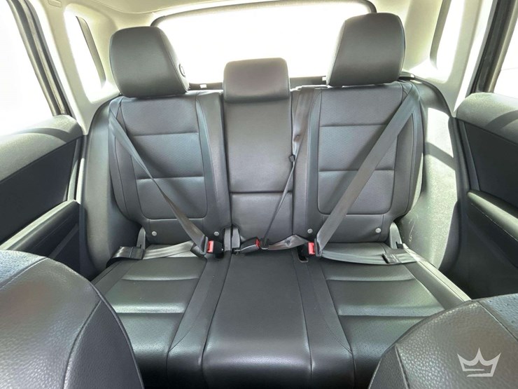 2017-volkswagen-tiguan-image-21