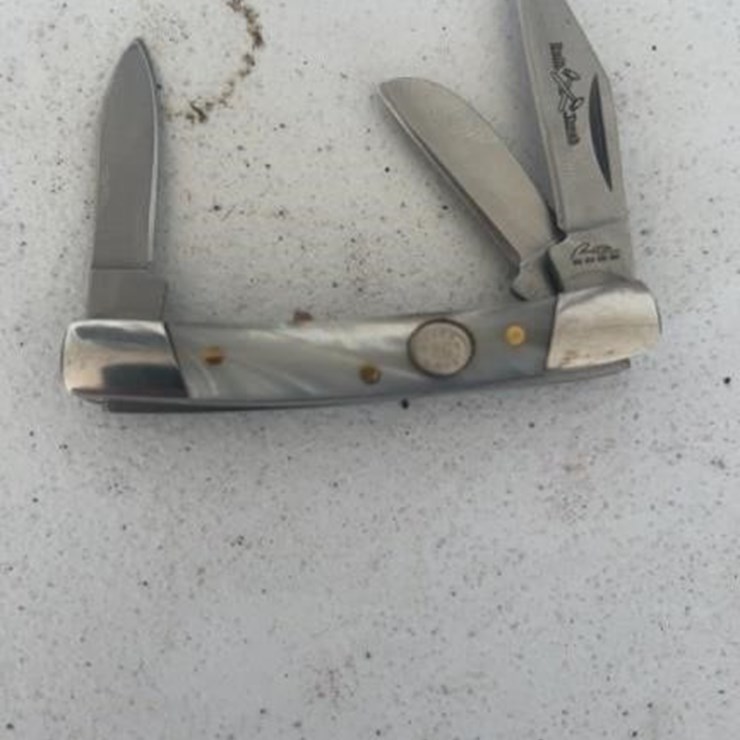 Rite Edge White Pearl Handle 3 Blade pocket knife