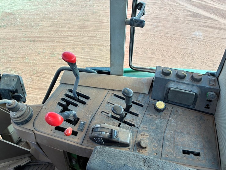 john-deere-6300-image-15