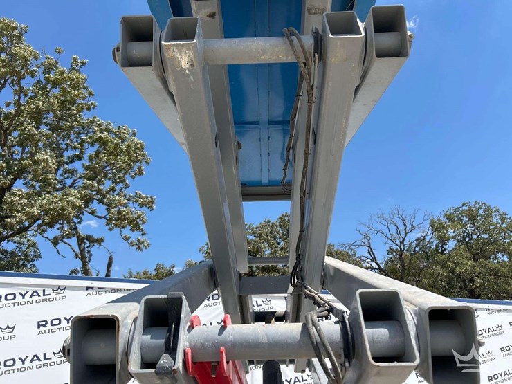 genie-scissor-lift-image-11