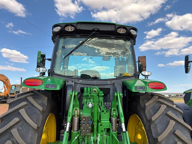 #207611-•-john-deere-6r155-tractor-image-6