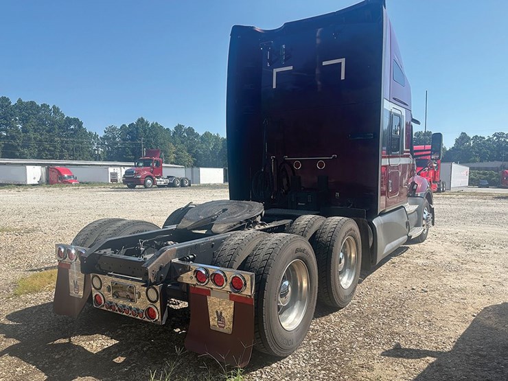2018-kenworth-t680-image-2