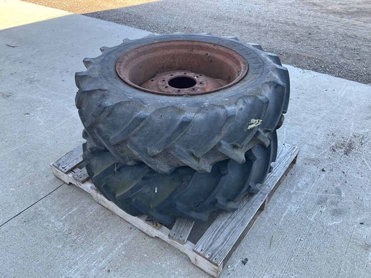 #5046-•-(2)-firestone-12.4-24-agricultural-tractor-tires-on-steel-rims-image-3