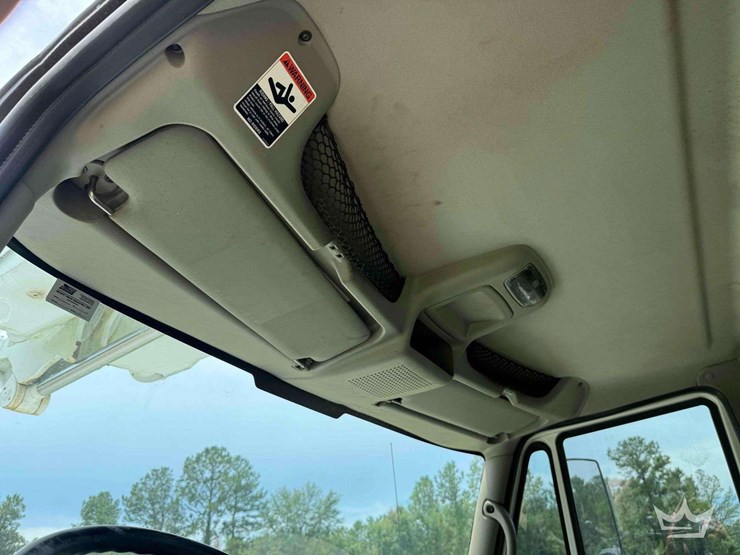2009-international-durastar-4400-image-59