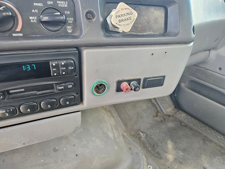 1997-ford-lt9522-image-47