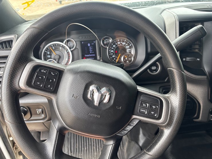 2021-dodge-2500-image-10