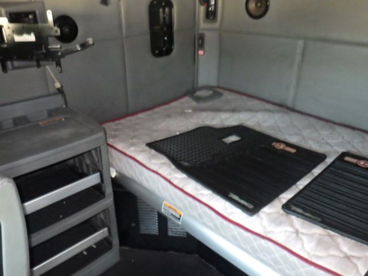 2015-kenworth-t680-image-20