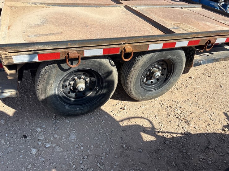 2018-sage-oil-vac-12’-x-88”-t/a-bumper-pull-lube-trailer-image-5