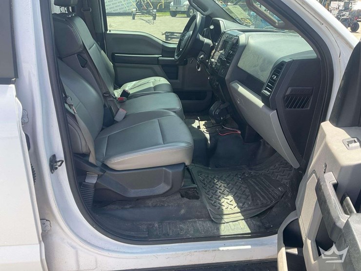 2016-ford-f150-image-16