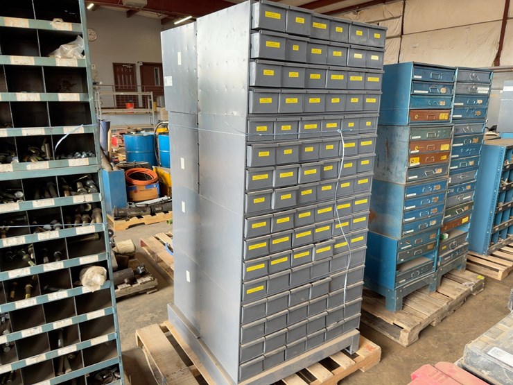 quantity-of-hardware-and-supplies-drawers-image-4