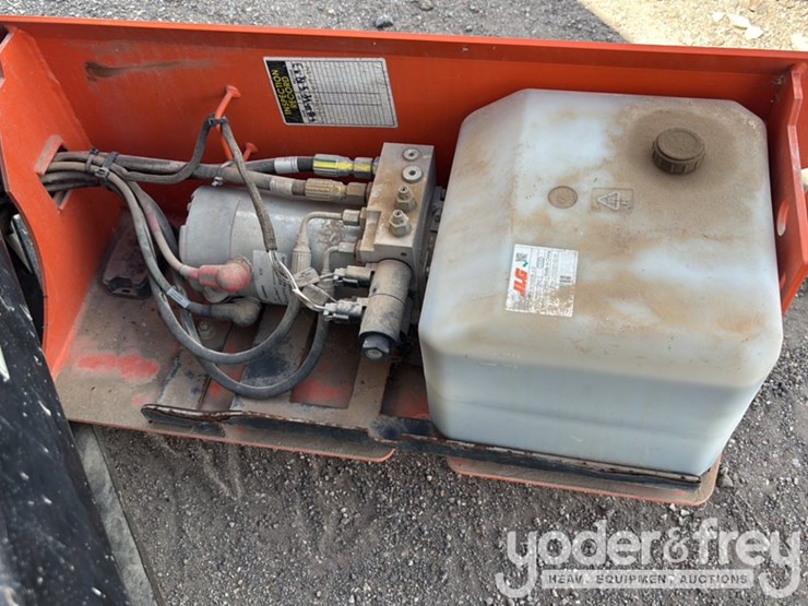 2021-jlg-es3246-image-14