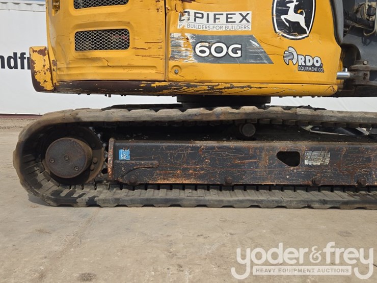 deere-60g-image-16