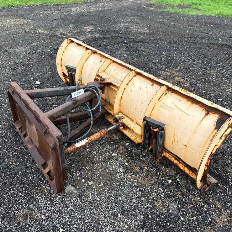 #712 • 8’ Diamond Skid Steer Snow Plow