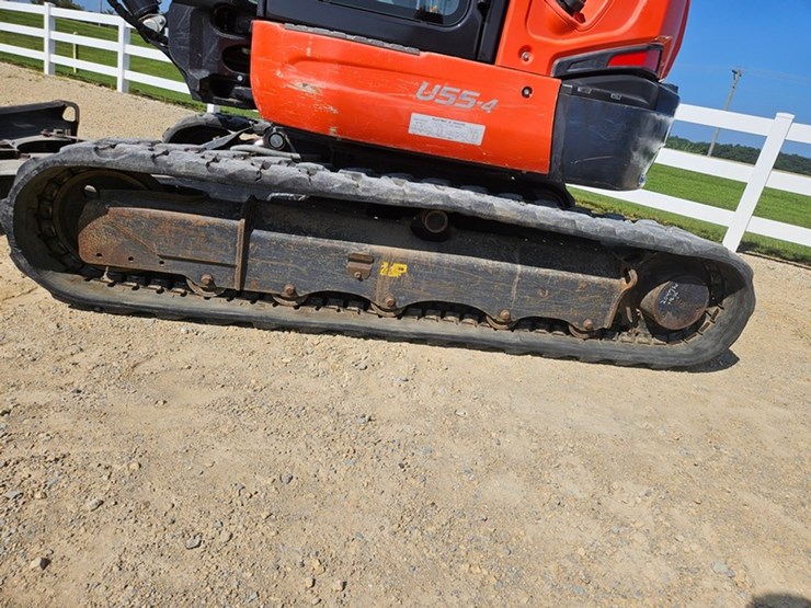 2020-kubota-u55-image-18