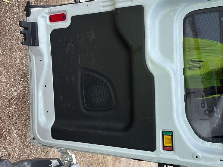 2017-ford-transit-image-21