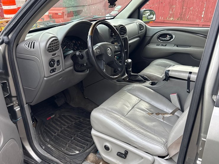 2005-buick-rainier-cxl-image-15