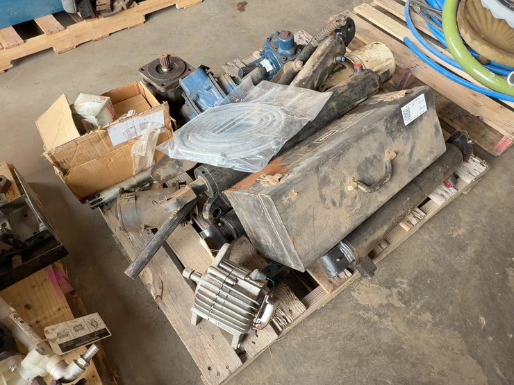 quantity-of-assorted-parts-image-1
