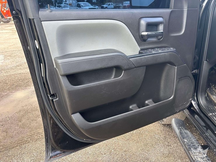 2016-chevrolet-silverado-1500-image-18