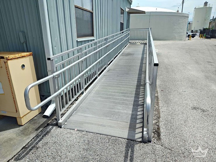 2002-southeast-modular-mfg-37x24-modular-building-doublewide-manufactured-office-image-16