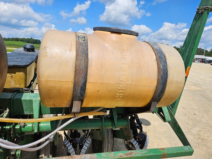 john-deere-7000-image-17