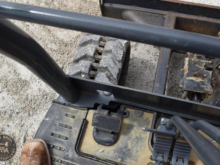 2020-kubota-kx71-3-image-49