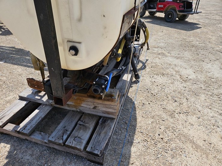 #13-•-pair-250-gallon-saddle-tanks-image-18