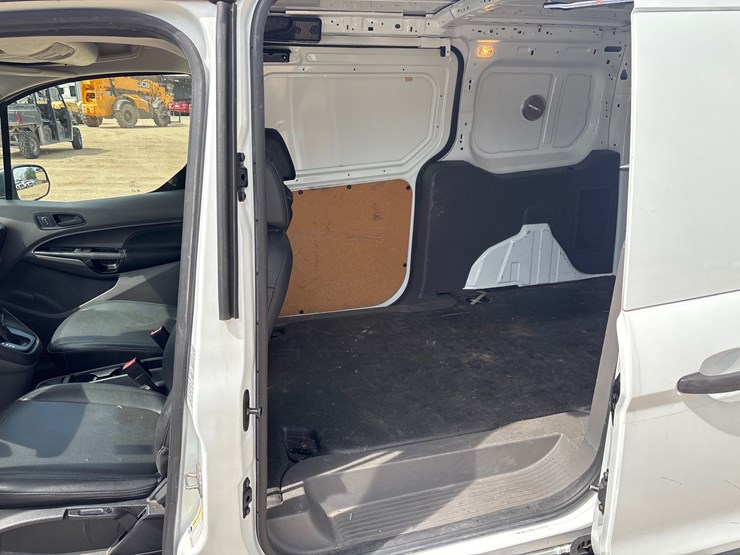 2021-ford-transit-connect-image-6