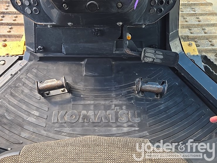 2018-komatsu-d61exi-24-image-58