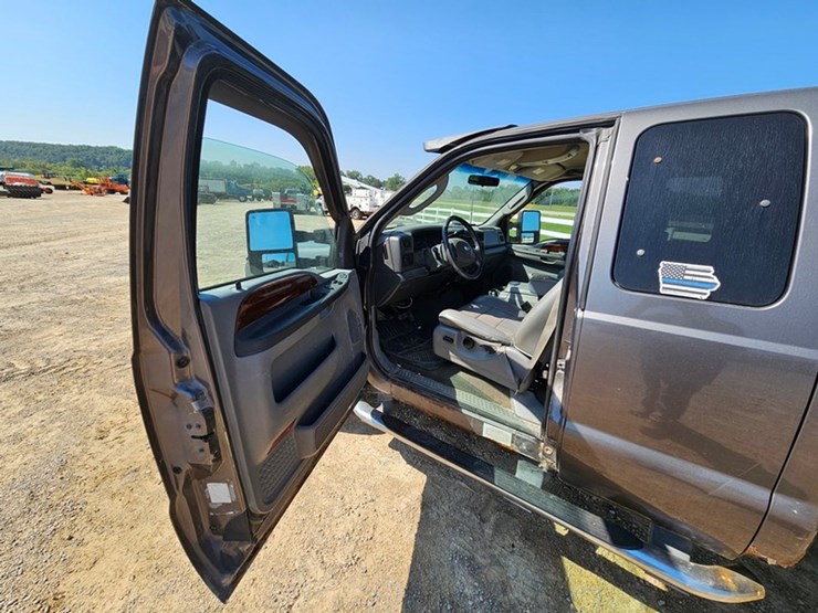 2003-ford-f350-image-30