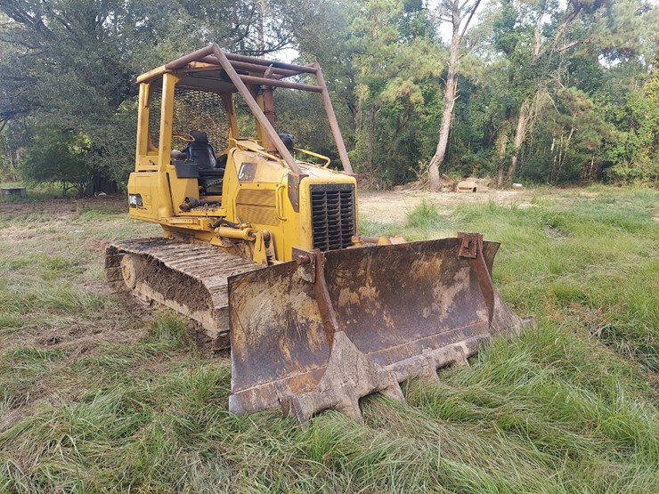 caterpillar-d4g-lgp-image-1
