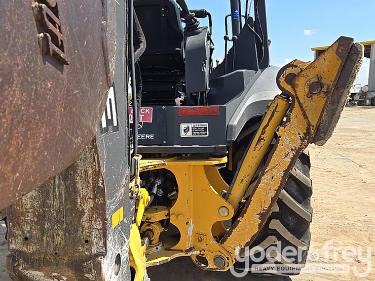 2014-deere-310k-ep-image-31