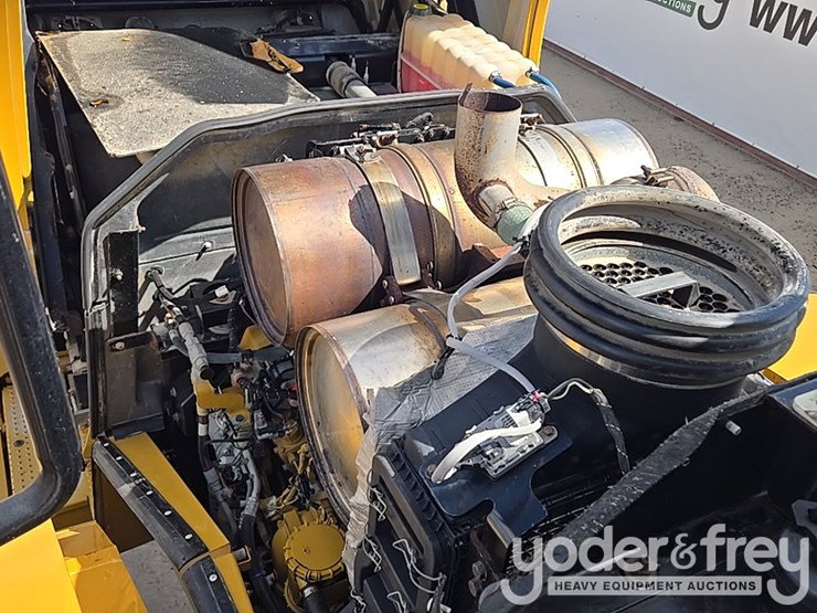 2015-caterpillar-966m-image-69