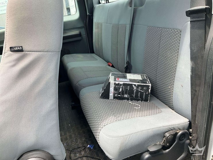 2016-ford-f350-image-21