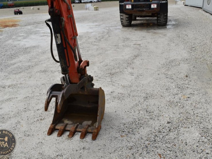 2020-kubota-kx71-3-image-37