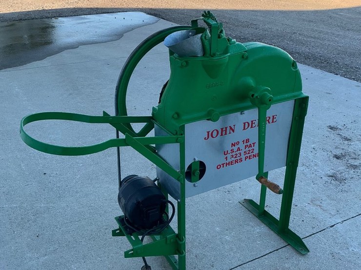 #5064-•-john-deere-no.-1b-antique-hand-crank-corn-sheller-image-3