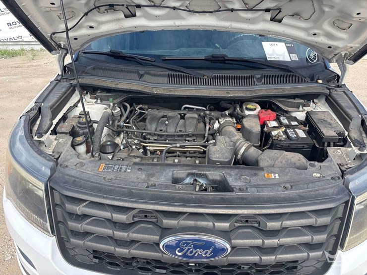 2018-ford-explorer-image-7