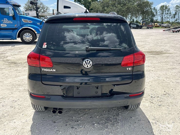 2017-volkswagen-tiguan-image-25