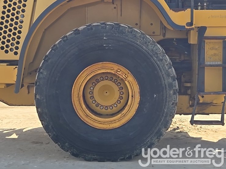 2015-caterpillar-966m-image-18