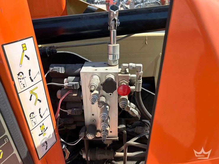 2016-jlg-e450aj-image-9